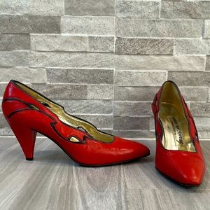 Mario Valentino Red and Black Heels - Size 6 - Leather - Vintage - AUTHENTIC